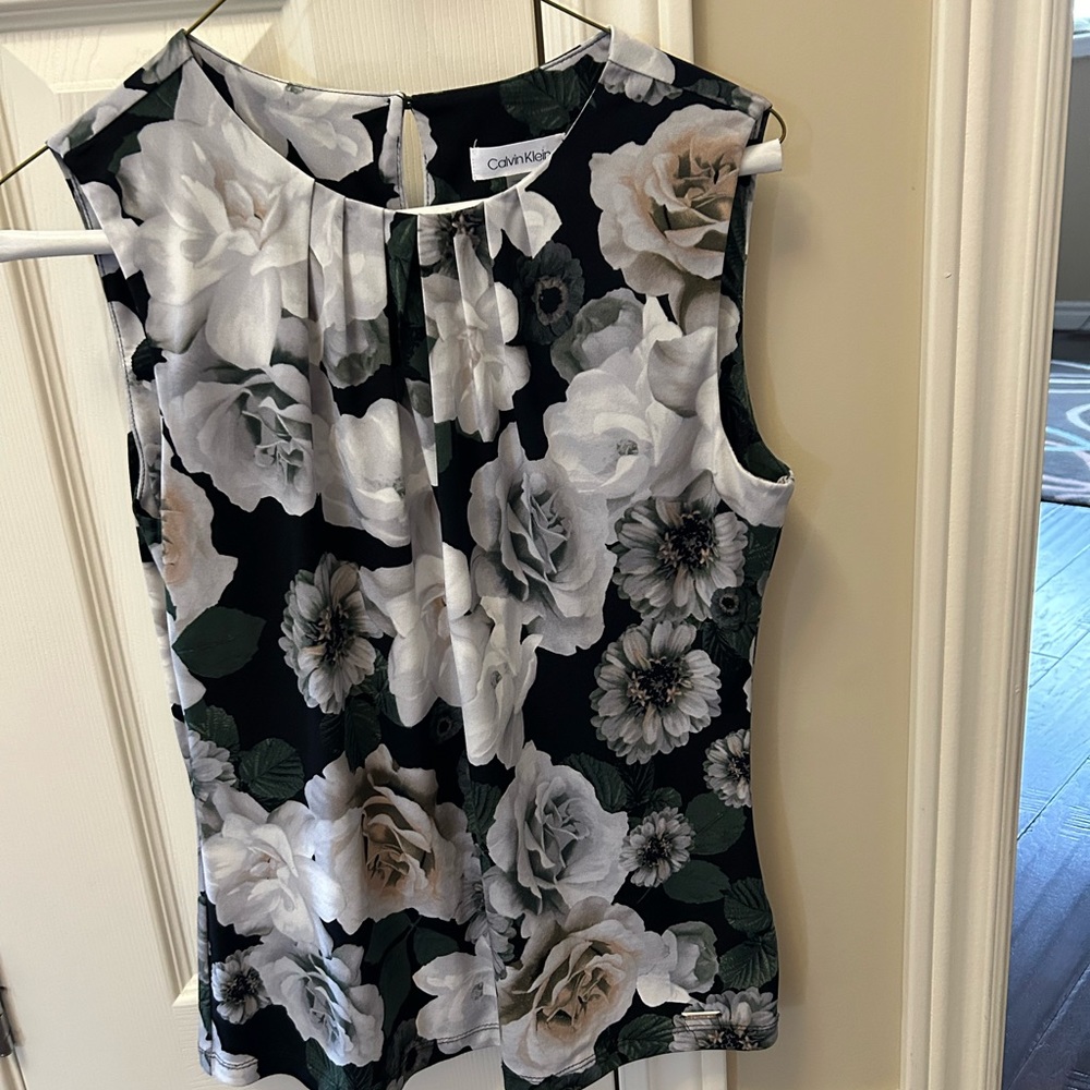 Calvin Klein ladies sleeveless top